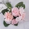 Dekorativa blommor konstgjorda retro rose bukett hortensia pion vintage brud som håller falska blommor bröllop hem dekoration tillbehör