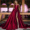 Eleganckie sukienki na studia na szyję Plunging v szyję liniowe imprezowe sukienki wieczorne pliski bez rękawów pół formalna czerwono dywan długa sukienka specjalna