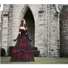 2020 robes de mariée en dentelle noire rouge sur l'épaule Vintage Corset à lacets sans bretelles beauté à plusieurs niveaux sur l'épaule, plus la taille robe de mariée203s