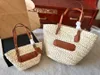 Bolsas de diseñador Bolsas de playa de paja bolsas de sol bolsas de compras lisas letras de bolso de compras de gran capacidad portátil de alta calidad moda para mujeres bolsos de hombro