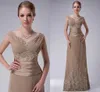 Elegant Brown Mother Of The Bride Dresses Floor Length Lace Appliques Satin Straight Formal Party Gowns Wedding Guest Dress For Women 2023 Groom Mom Evening Wear