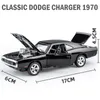 Diecast Model Car 132 Diecasts Toy Vehicles Classic Challenger The Fast Car Model with Sound Light Car Toys and the Furious for Boy Children Gift 230617