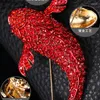 Spille Pesce grande Carpa koi orientale Rosso scuro Scintilla strass Cristallo Dichiarazione stile vintage Spilla da festa Pin # BR0210