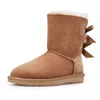 Botas de nieve clásicas de Australia Botas largas con tres botones para mujer Mini bota con plataforma de fondo grueso Piel de oveja Piel de vaca Botines de felpa de cuero genuino con piel Talla 43