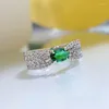 Cluster Rings smycken Sterling Silver Wheat Ear Hollow Ribbon 4 6 Emerald Ring Female Minority Design Light Luxury 3D Ins