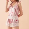 Vêtements de nuit pour femmes Sexy Lingerie ensemble de soutien-gorge femmes fraise imprimé dentelle Satin sous-vêtements soutiens-gorge rose Shorts femmes ensembles brefs