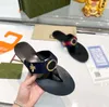 Designer Diapositives Pantoufles Sandales tongs pour femmes Haute qualité Élégant Pantoufle Mode Classiques Sandale Pantoufle Chaussures Plates Diapositive Eu 35-42