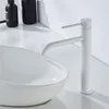 Robinets de lavabo de salle de bain robinet de bain haut de haute qualité et mitigeur d'eau de bassin froid blanc peinture en aérosol unique