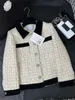 여자 재킷 디자이너 여름 뉴 스타일 유명 인사 슬림 벨벳 패널 격자 무늬 폴로 여성용 짧은 코트 KS4E