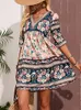 Grundläggande casual klänningar Boho Retro Mini Dress Women Floral Print Beach Female V Neck Kort ärm Damer Lossa Semester Summer 230619