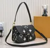 7A Women Designer Bag Handbag Strap Diane Satchel Bag With Logo Jacquard präglad läderkräm Full Black Shoulder Bags Classic Vintage Cross Body