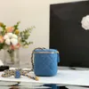 Denim Designer Crossbody Bag Lambskin Kosmetiska väskor 10A Luxury Camellia Regulerande kedjefas med Box C065