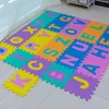 Spela mattor 10 bitar av skum engelska alfanumeriska mönster Spela anti Fall Pad Baby Puzzle Toy Letter Crawl Carpet Toy 230619