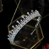 Klipsy do włosów Barrettes Asnora Bridal Extddress jest wykonany z szlachetnych kamieni. Wedding Crown Tiary A01083 230619