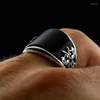 Cluster Rings Trendy Black Ring For Men Vintage Carved Hombre Hiphop Rock Single Masculino Acessórios Presente Namorado Marido