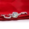 Solitaire Ring TRS007 Luxury Bridal Set Wedding Rings Set 3 CUDION PRINCESS CUT Quality NSCD Synthetic Gem 3PC Ring Set 230619