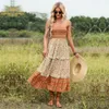 Vestidos casuais básicos Mulheres selvagens Mulheres Vintage Floral Camadas de babados longos Vestido comprido Boho Strapless Orange Beach Holiday Vestidos 230619