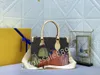 On the go YK Dots Shouder Bag 3D Painted Dots Embossed Monograms Giant Mini Tourterelle Luxury Detachable Zero Wallet CrossBody Tote m45659 m45653 m46373 M46467