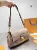 Accessoires de marque pour femmes Sac à bandoulière design Sac à main préféré Sac à main Ceinture à chaîne amovible Grande capacité Pochette Pallas Sac de boulette de haute qualité