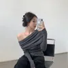 Kadın Sweaters 2023 Bahar Moda Kapalı Omuz Kazak Jumper Seksi Slash Boyun İnce Yok Tulunma Altta üst uzun kollu gri örgü