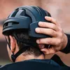 Casques de cyclisme casque d'équitation pour hommes Portable pliant VTT route ville vélo léger avec feu arrière 230619