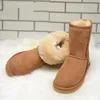 Botas de nieve clásicas de Australia Botas largas con tres botones para mujer Mini bota con plataforma de fondo grueso Piel de oveja Piel de vaca Botines de felpa de cuero genuino con piel Talla 43