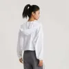 Ll Yaz Yeni Yoga Kıyafet Kapşonlu Güneş Koruyucu Slip Fermuar Gevşek Giysileri Ayarlanabilir Kapak Halat Spor En İyi Kadınlar Jogging Outfit3dbr