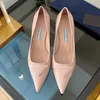2023 Tasarım Patent Deri Platformu Elbise Düğün Ayakkabıları Sandalet Kadın Ayakkabı Kayış Yüksek Topuklu Sandal Lady Pompalar Orijinal Kutu Boyutu 35-40