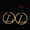 2023 Kvinnor Hoops örhängen Fashion Womens Big Circle Simple Earring Jewelry Luxurys Designer Earrings Letter Stud Earring Wholesale 2306201BF