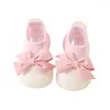 Chaussures de premiers pas pour bébés, chaussures de printemps et d'été pour enfants, chaussettes d'intérieur mignonnes de princesse pour bébés filles