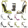 Tasarımcı Sandallar Seksi Yüksek Topuklu Kadın Tom-F Sandal Lüksler Paris Elbise Ayakkabı Klasik Patent Deri Asma Kilit 10.5cm Stiletto Topuklar Düğün Pompaları