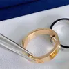 Anillo de diseñador para mujer Moda clásica y anillos de amor exquisitos Banda de tendencia Estilo de personalidad simple Joyería romántica regalo de vacaciones