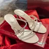 Designer Kvinnor Sandaler skor Butterfly Floral Crystal-embellished Strappy Wedding Bridal Women Sandalias utsökta kvällspumpar EU35-42