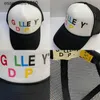 Ball Caps Graffiti Hat Casual Litting Galeria Curved Dept Rand Brim Cap Męskie litery Drukowanie Hatsd3wxuqq4