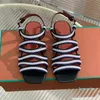 Tasarımcı Sprightly Charms Sandal Piana Terlik Kadın Saman Saman Flip Flop Slaytlar Platform Sandalet Yaz Plajı Takılar Slayt Ayakkabıları