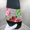 Designer sandalen met Box-dia's Heren- en damesslippers Zomer New Fashion Classic Red Flower zwart gat parel strand buitenshuis slipper