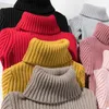 Pullover Girls Sweters Turtleeck solidny kolor dzianinowy sweter jesienne dzieci ubranie białe dzieci topy 2t 4t 8 12 13 lat 230619