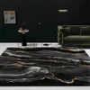 카펫 고급 럭셔리 블랙 그레이 대리석 카펫 거실을위한 금 선 현대 가정 장식 커피 테이블 깔개 침실 침대 옆 매트 대형 x0620