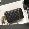 Umhängetasche aus Lammfell, Designer-21-Kosmetikkoffer, 17 cm, luxuriöse Make-up-Tasche, Tasche mit hoher Kettenimitation und Box ZC066