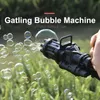 Sand Play Water Fun New Kids Gatling Bubble Gun Toys Summer Automatic Soap Water Gatling Bubble Machine Children inomhus utomhus leksakblåsare bubblor R230620