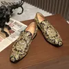 Mode Mannen Handgeborduurde Canvas Casual Schoenen Stud Crystal Gold Schoenen Borduurwerk Schoenen Comfort Mannen Loafers Bloemen Flats