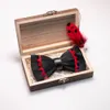 Bow -slipsar Eastepic Handmade Feather Tie Brosch Wood Box Set Men's utsökta tillbehör för bröllopsfest födelsedagspresent slips 230619