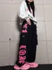 Pantaloni da donna Retro Multi Pocket Black Rose Pink Tuta stampata Pantaloni Personalità femminile Street Hip Hop Allentato Casual Danza Sport 230619