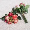 Teste di fiori secchi Fiori artificiali Lisa tedesca rosa decorazioni per la casa fotografia matrimonio spose mano che tiene floreale