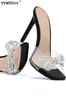Slipare transparenta glider kvinnor ny design sommarfjäderskor sexig transparent pvc gelé sandaler tofflor zapatos de mujer bling j230620