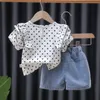 Hoodies tröjor baby flickor kläder barn kostym polka dot ruffle kort ärm denim bomullshorts kläder 1 4y 230619