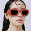 Zonnebrillen 2023 Vrouwen Mode Klassieke Cat Eye Voor Party Stijl Speciale Vorm Snoep Kleur Mannen UV400 Shades Eyewear