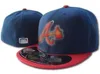 Capes de baseball d'été Men d'os marque Sports de haute qualité Braves décontractés une lettre hiphop extérieur complet chapeaux ajustés fermés