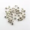 100Pcs Charms Attrezzature per il fitness Pendenti con manubri Colore argento antico per la creazione di gioielli A-7