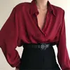 Kvinnors blusar skjortor Ny mode Autumn Women Blus Shirt Lapel Långärmad solid Black Red Ladies Blus för kvinnor Kvinnliga toppkläder J230621